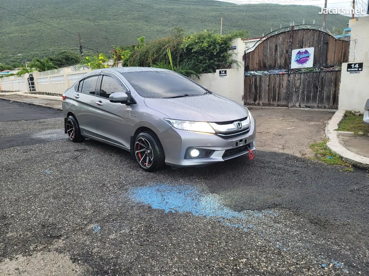 2015 HONDA Grace