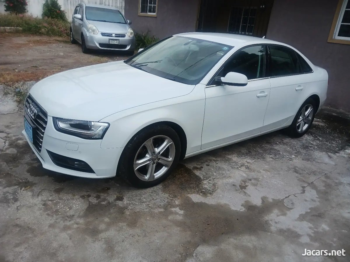 2015 AUDI A4