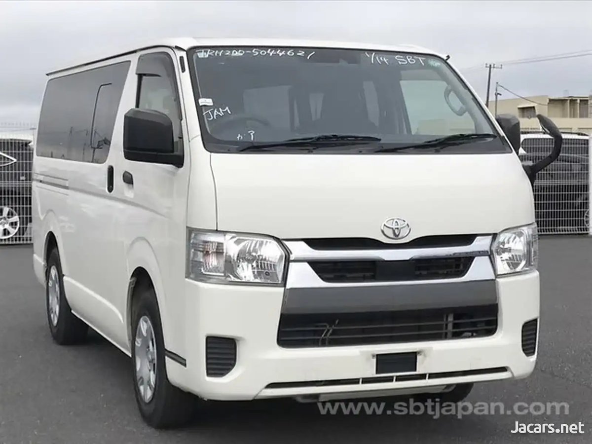 2020 TOYOTA HIACE