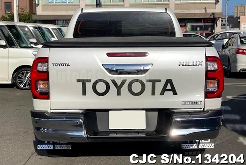 2024 TOYOTA HILUX