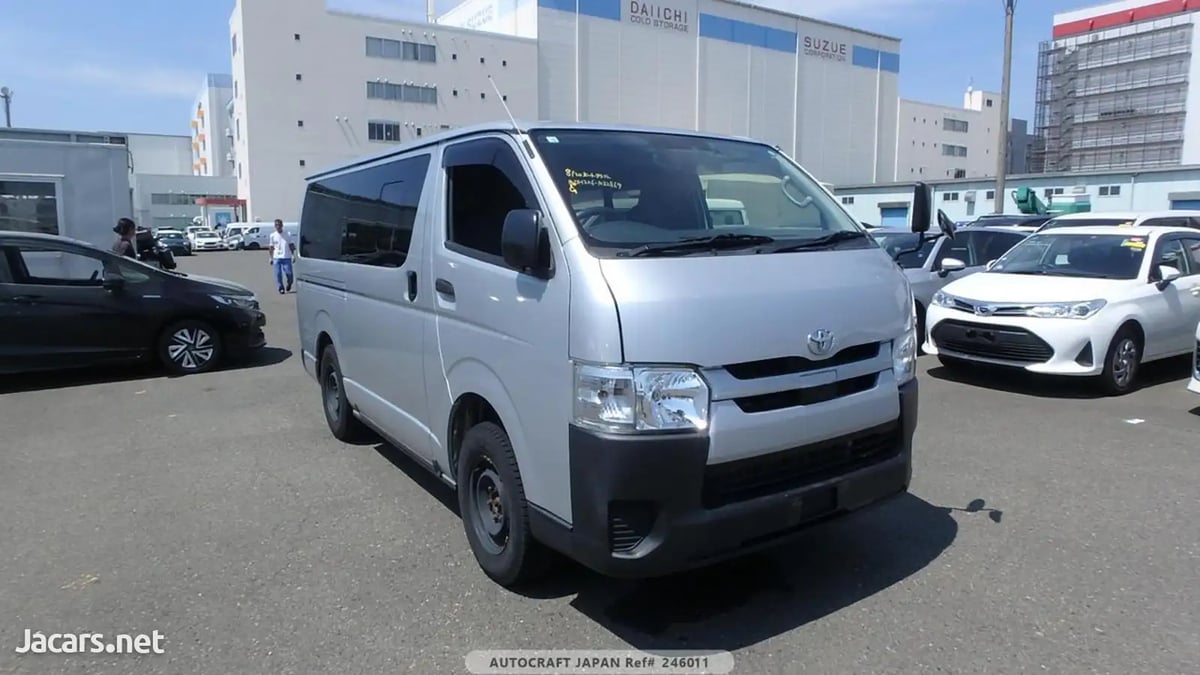 2019 TOYOTA Hiace