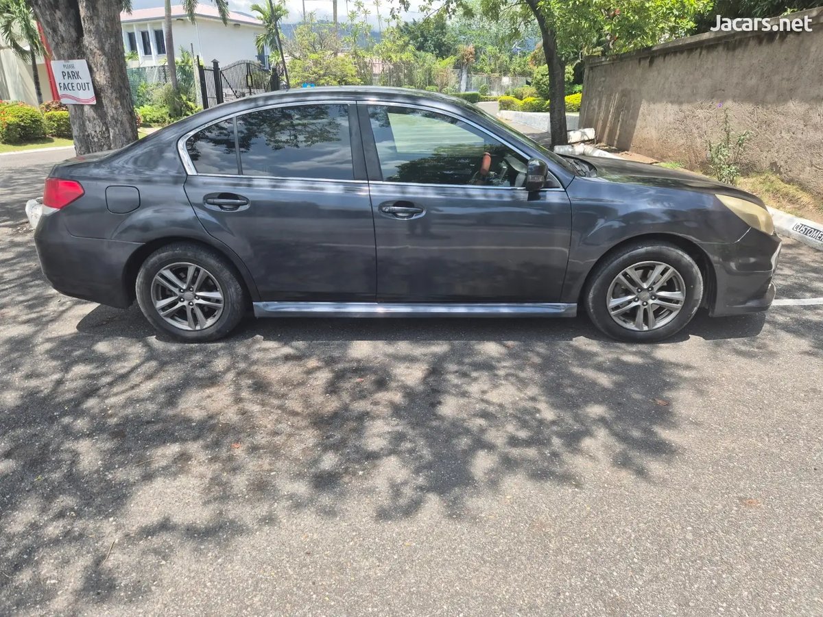 2014 SUBARU Legacy