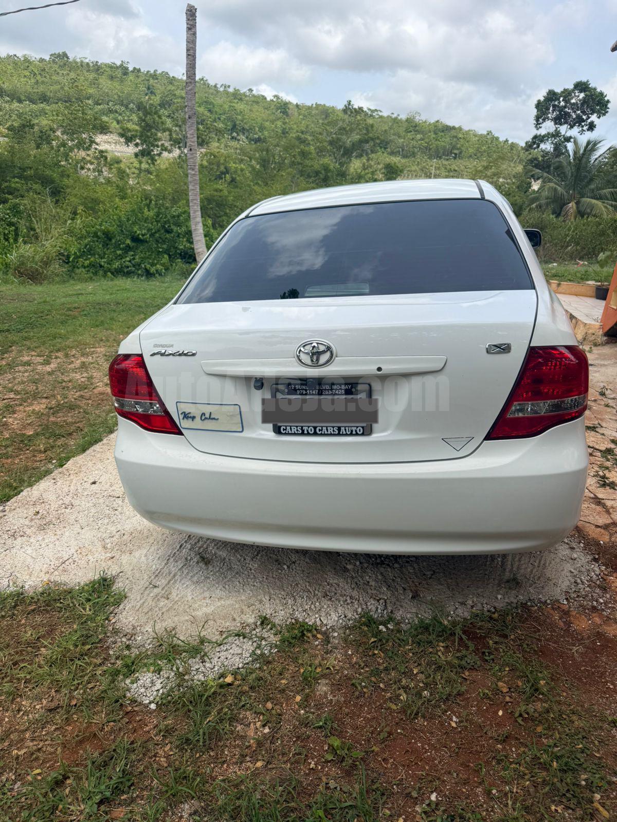 2011 TOYOTA AXIO
