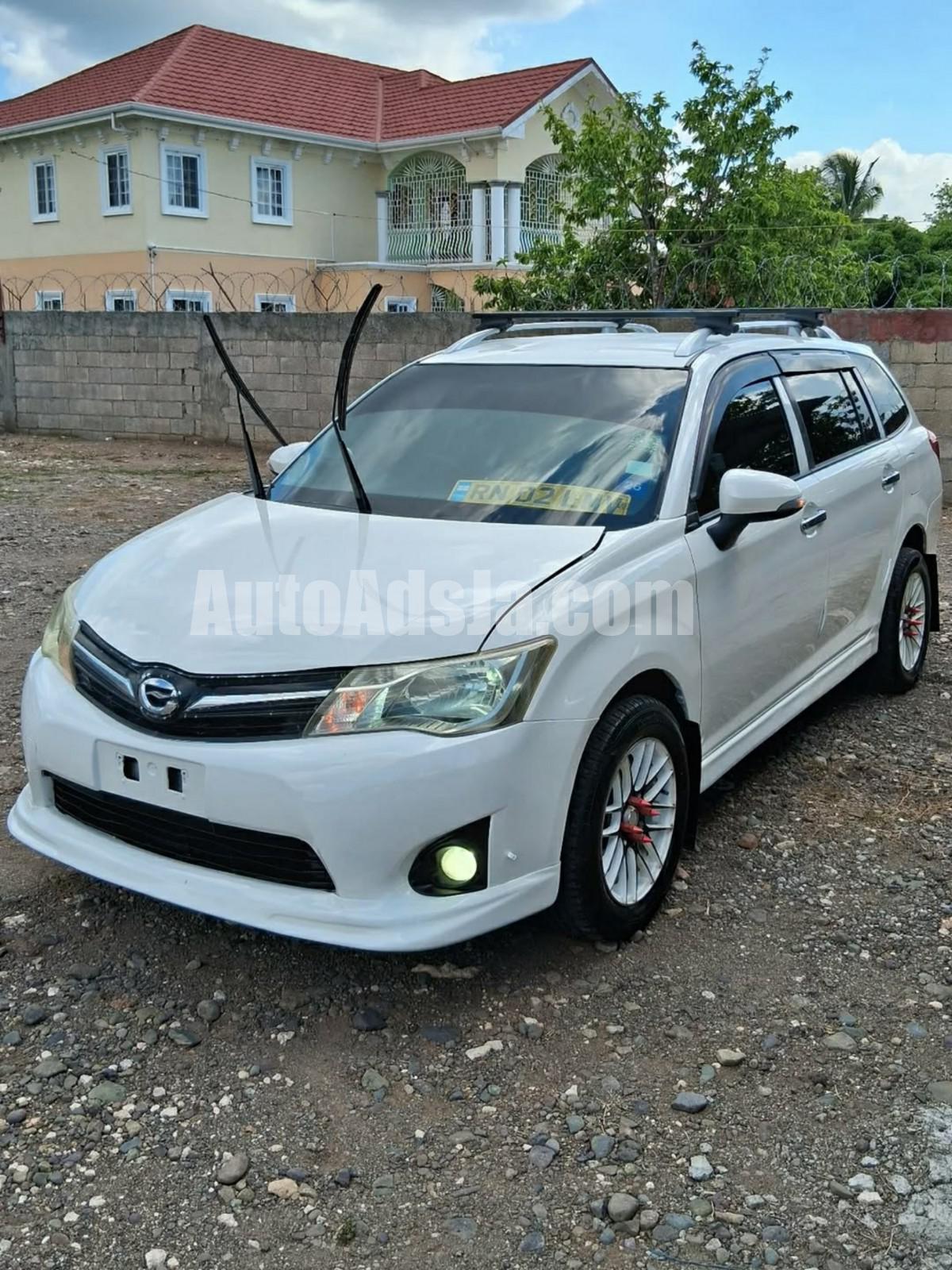 2013 TOYOTA COROLLA FIELDER X