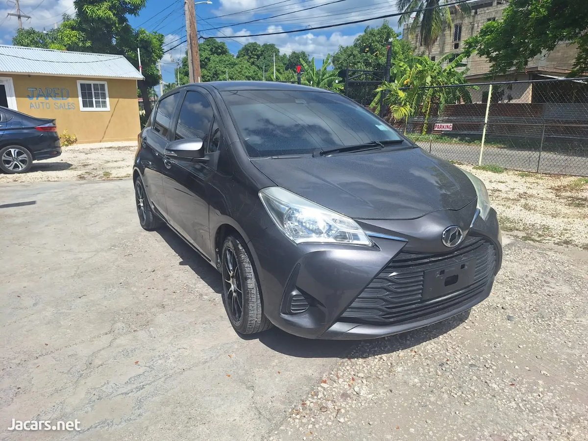 2019 TOYOTA Vitz