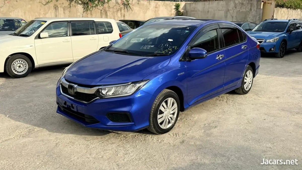 2017 HONDA Grace