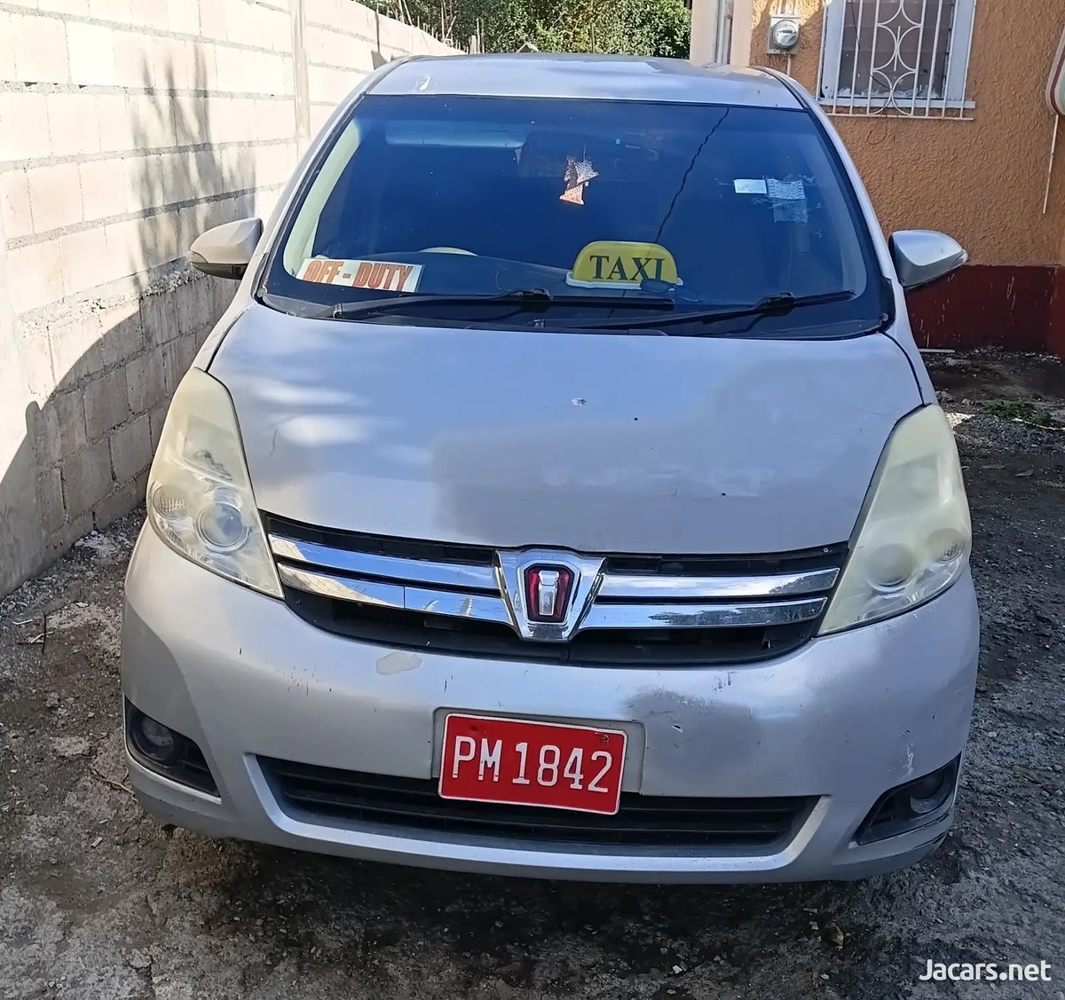 2014 TOYOTA Isis