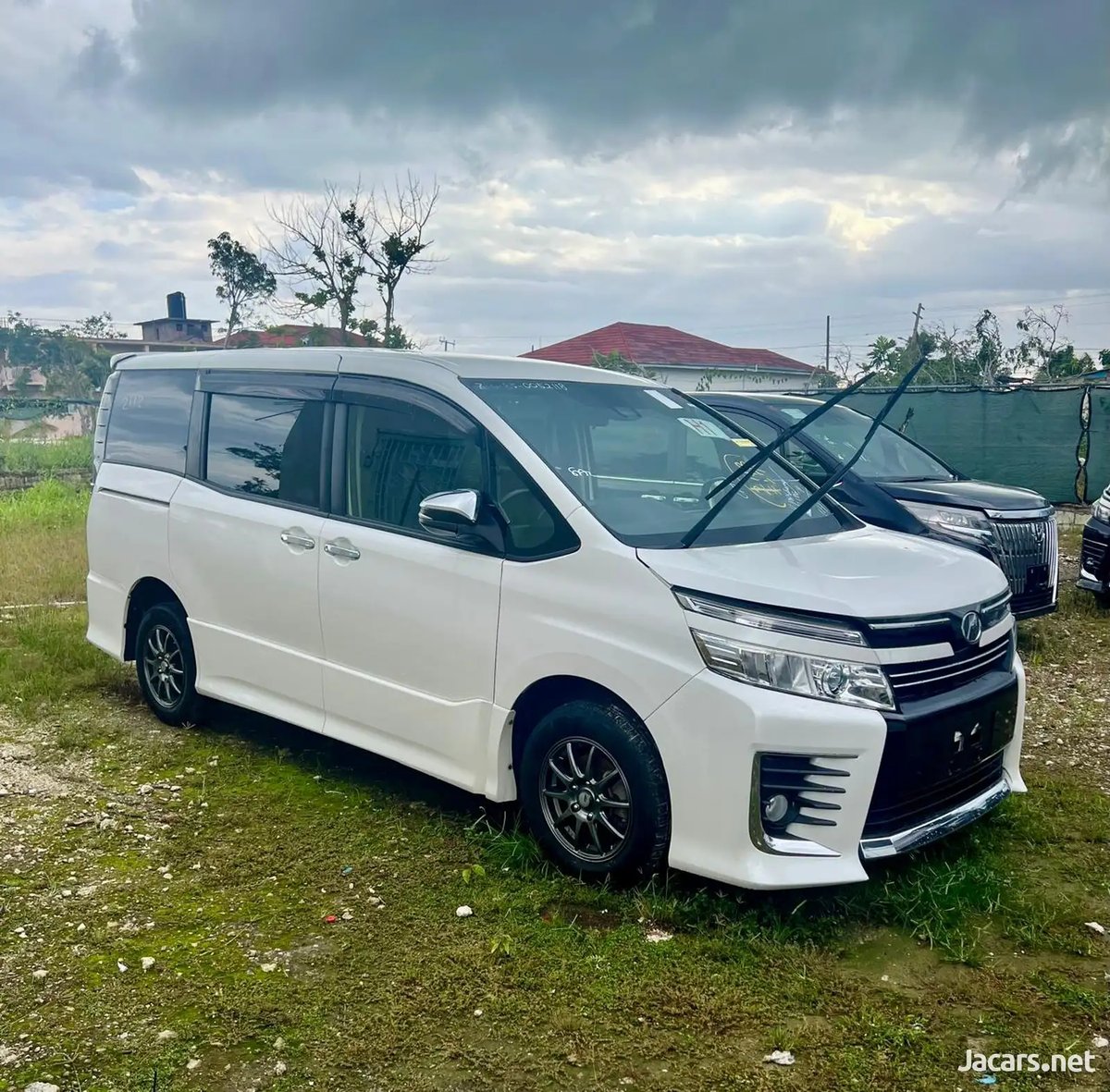 2016 TOYOTA Voxy