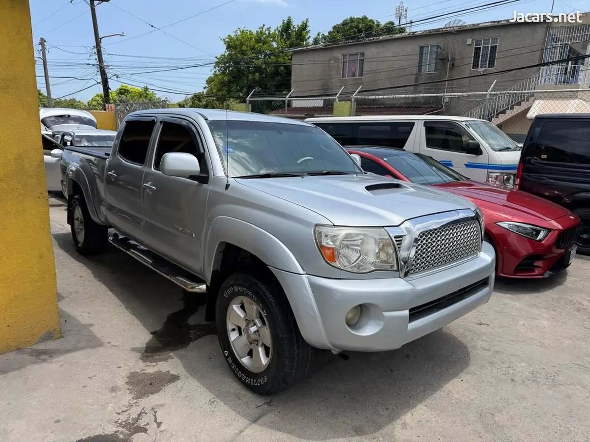 2005 TOYOTA Tacoma