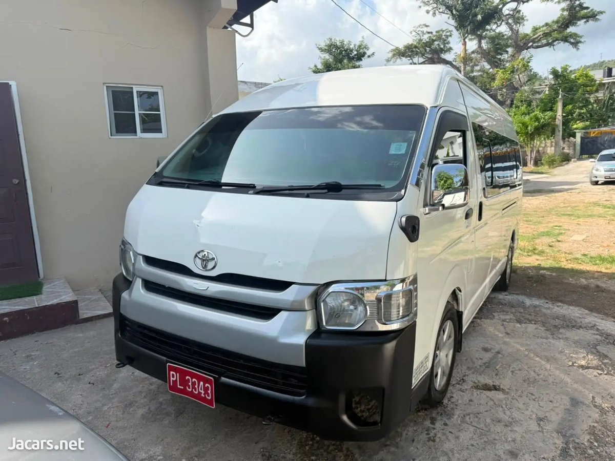 TOYOTA Hiace