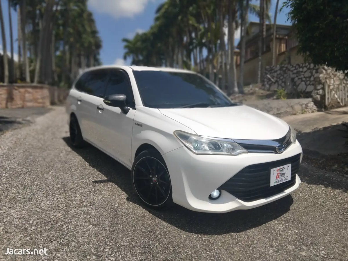 2015 TOYOTA Fielder