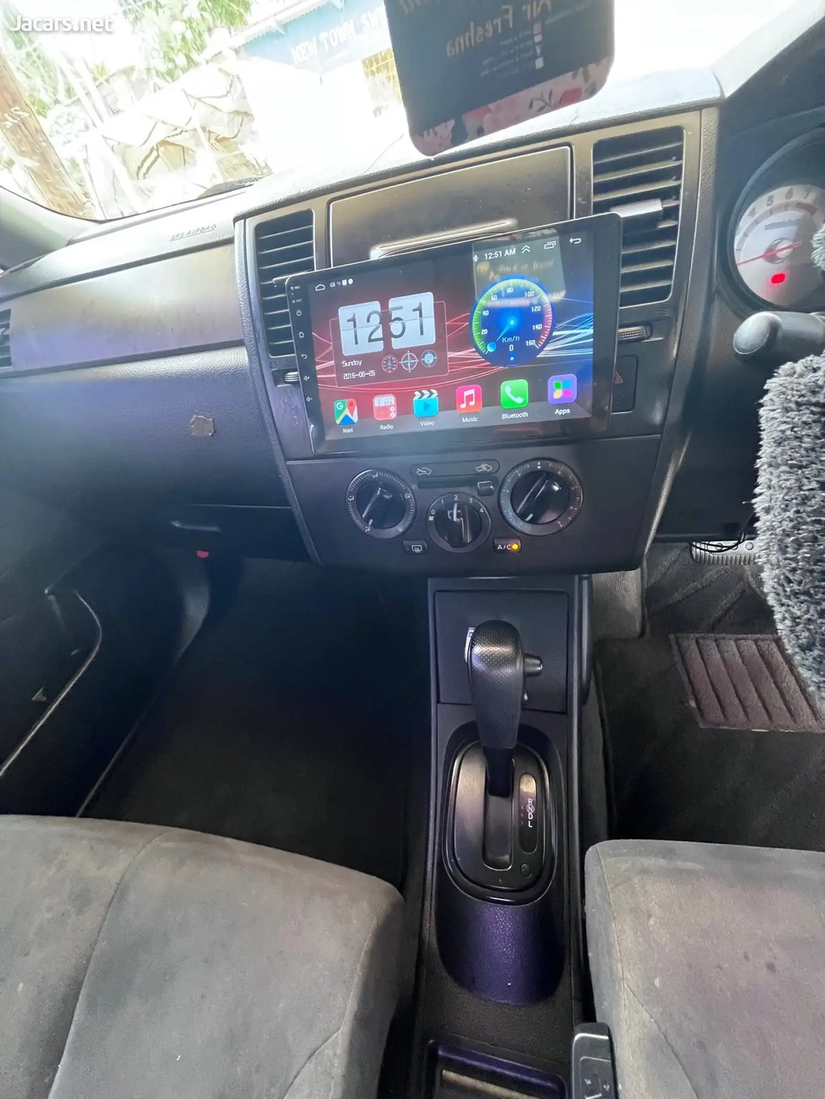 2013 NISSAN Tiida