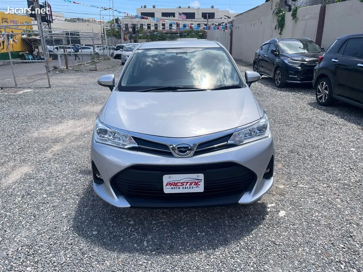 2020 TOYOTA Axio