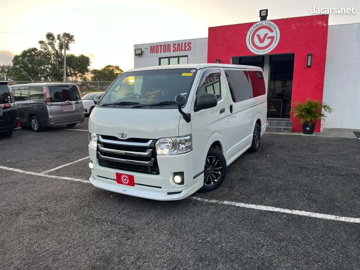 2015 TOYOTA Hiace