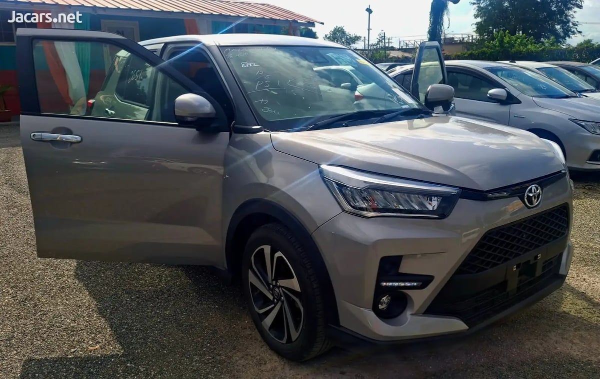 2023 TOYOTA Raize