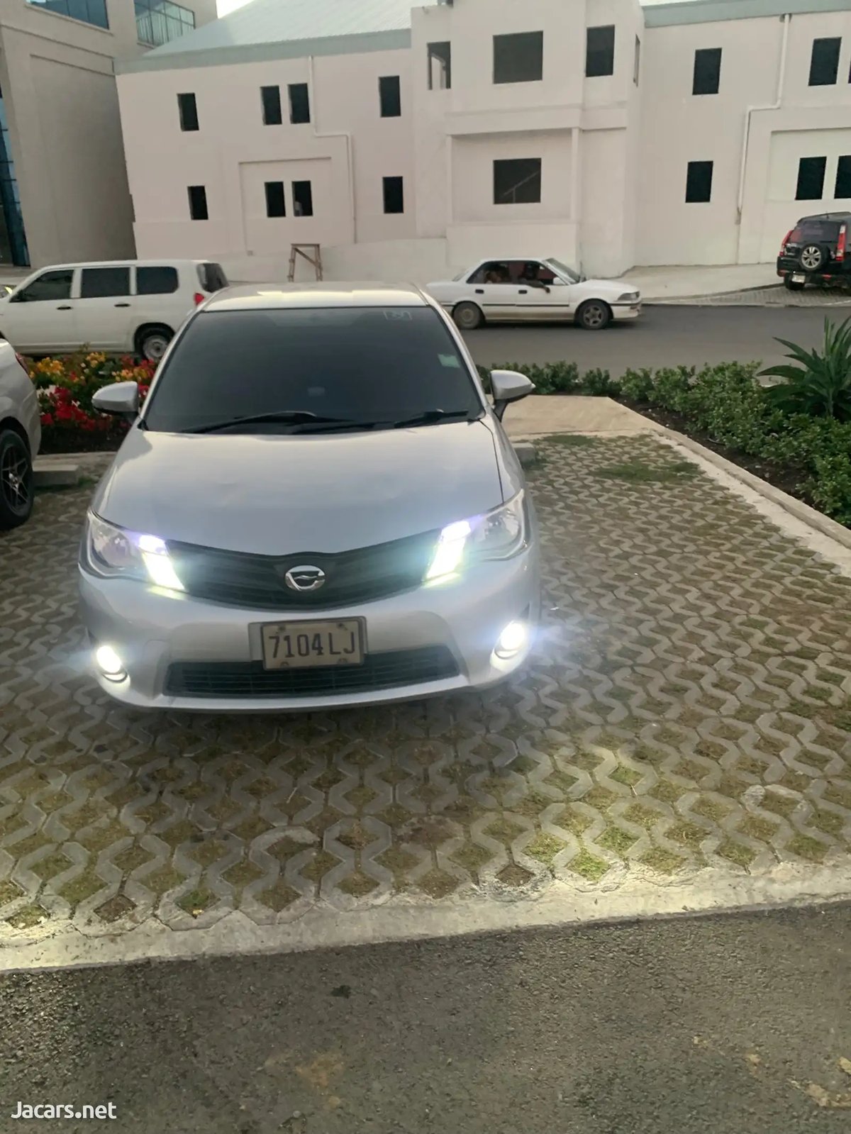 2012 TOYOTA Axio