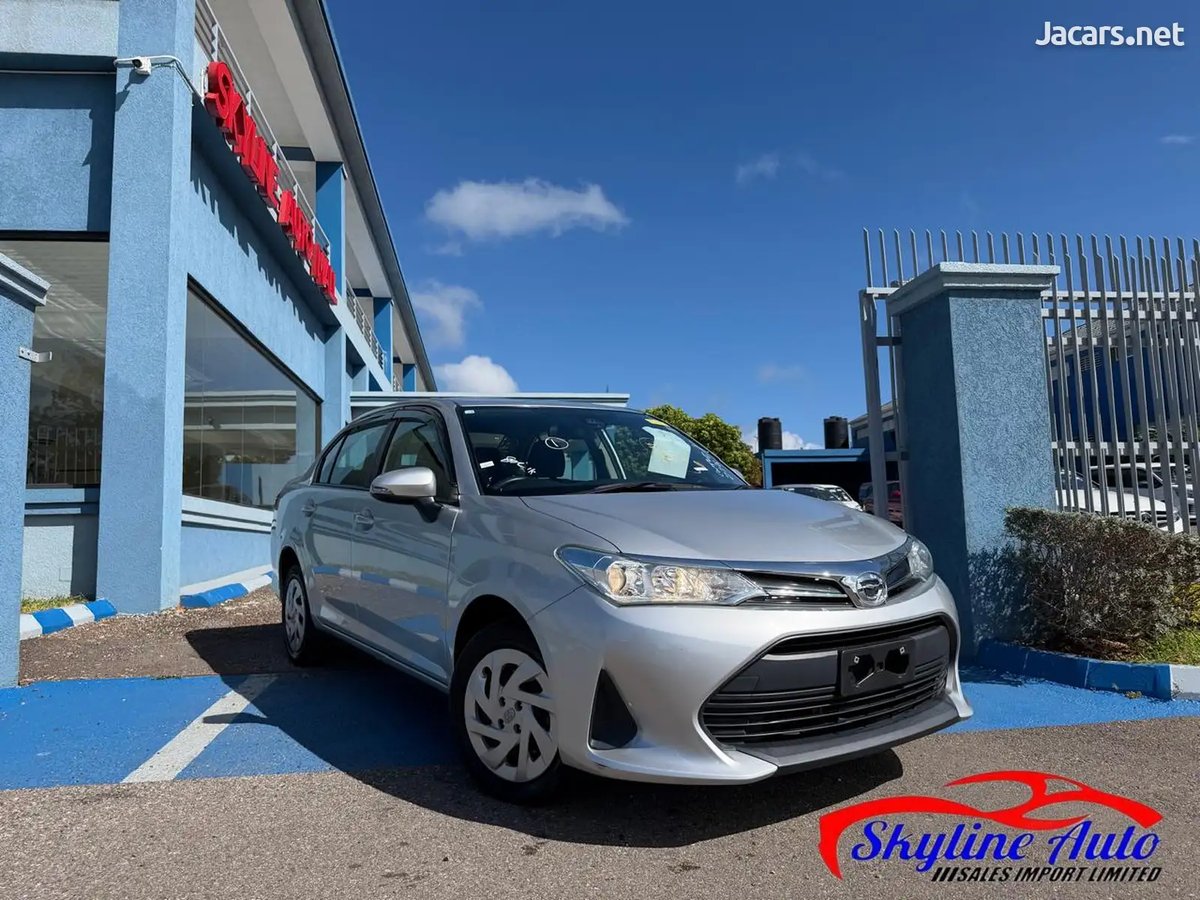 2020 TOYOTA Axio