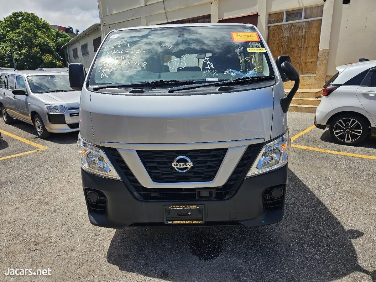 2020 NISSAN Caravan