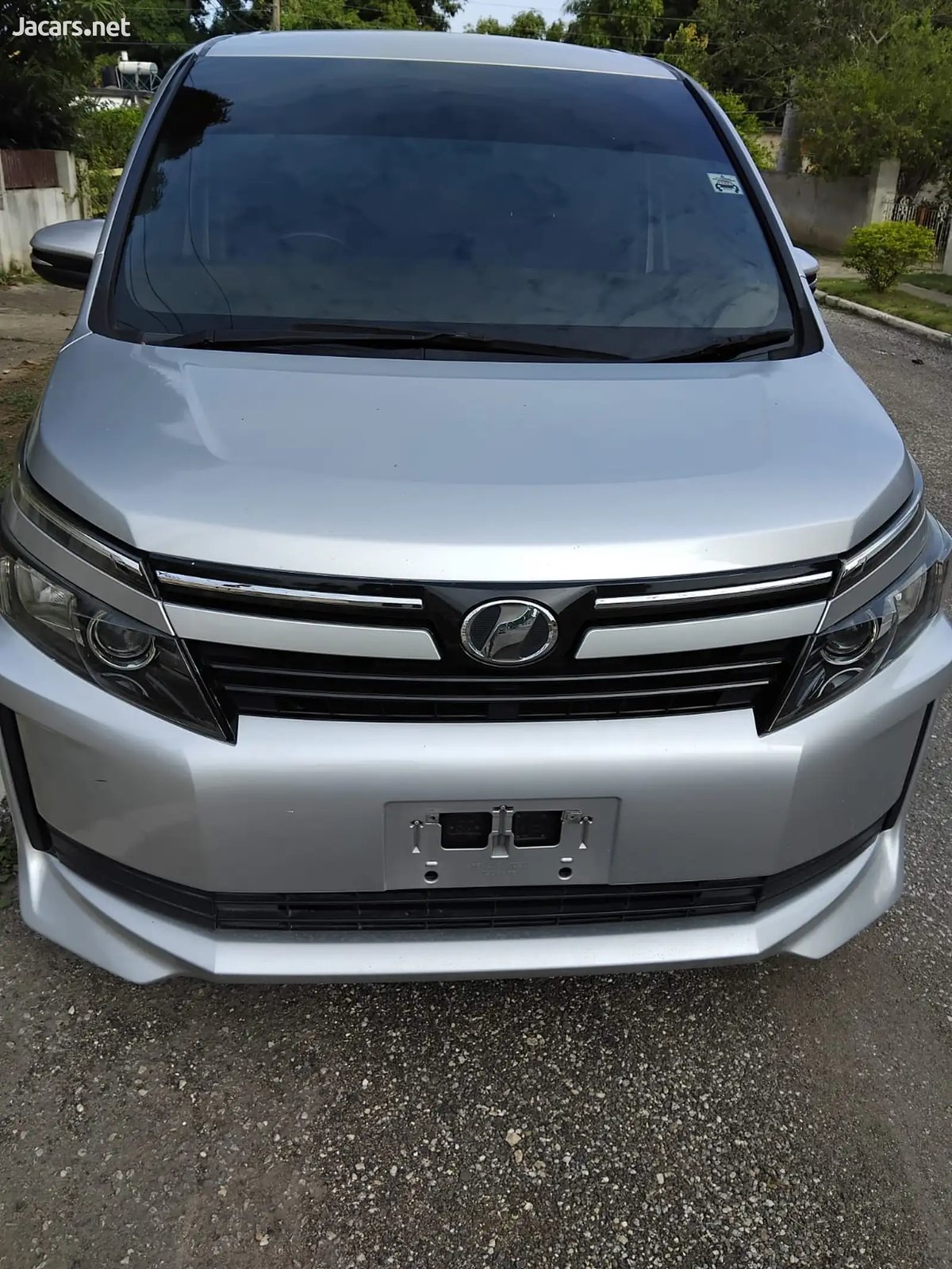 2016 TOYOTA Voxy
