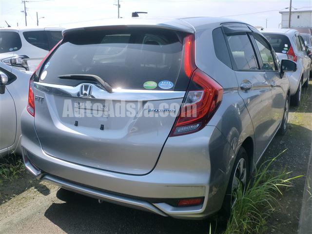 2018 HONDA FIT HYBRID