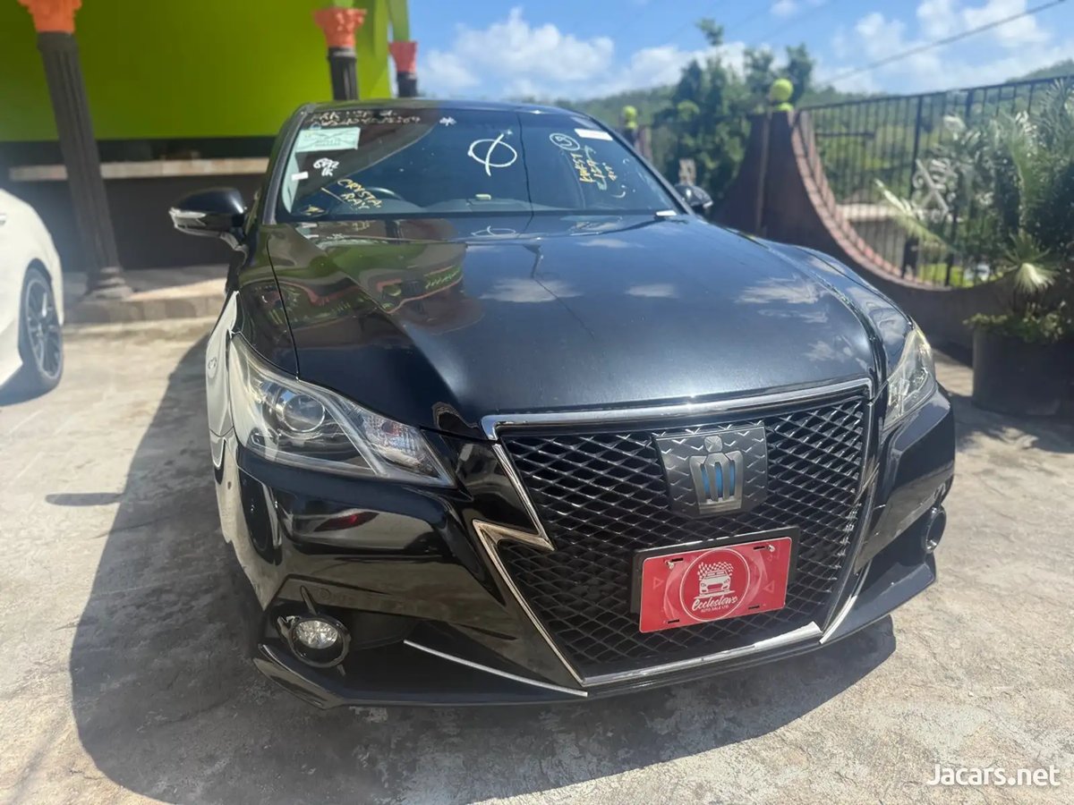 2015 TOYOTA Crown