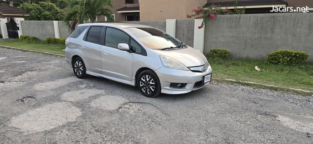 2013 HONDA Fit