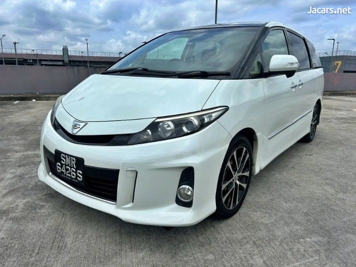 2016 TOYOTA Estima