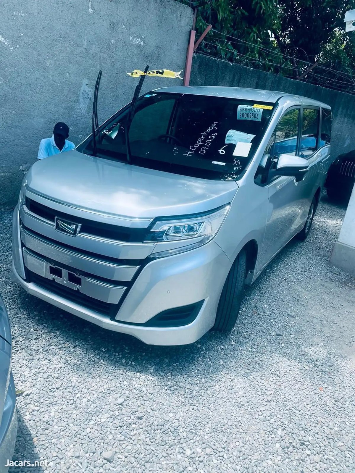 2021 TOYOTA Noah