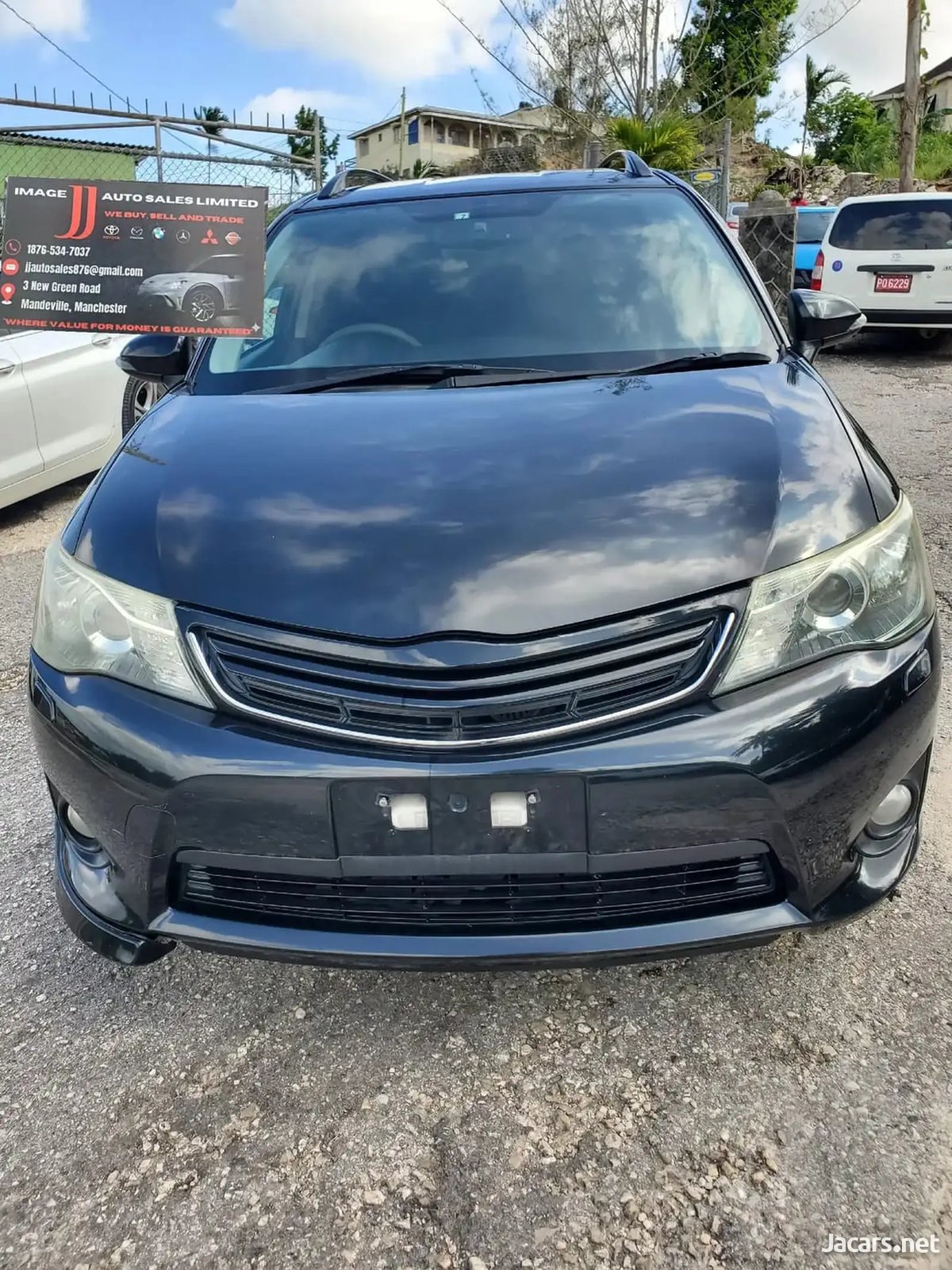 2012 TOYOTA Fielder
