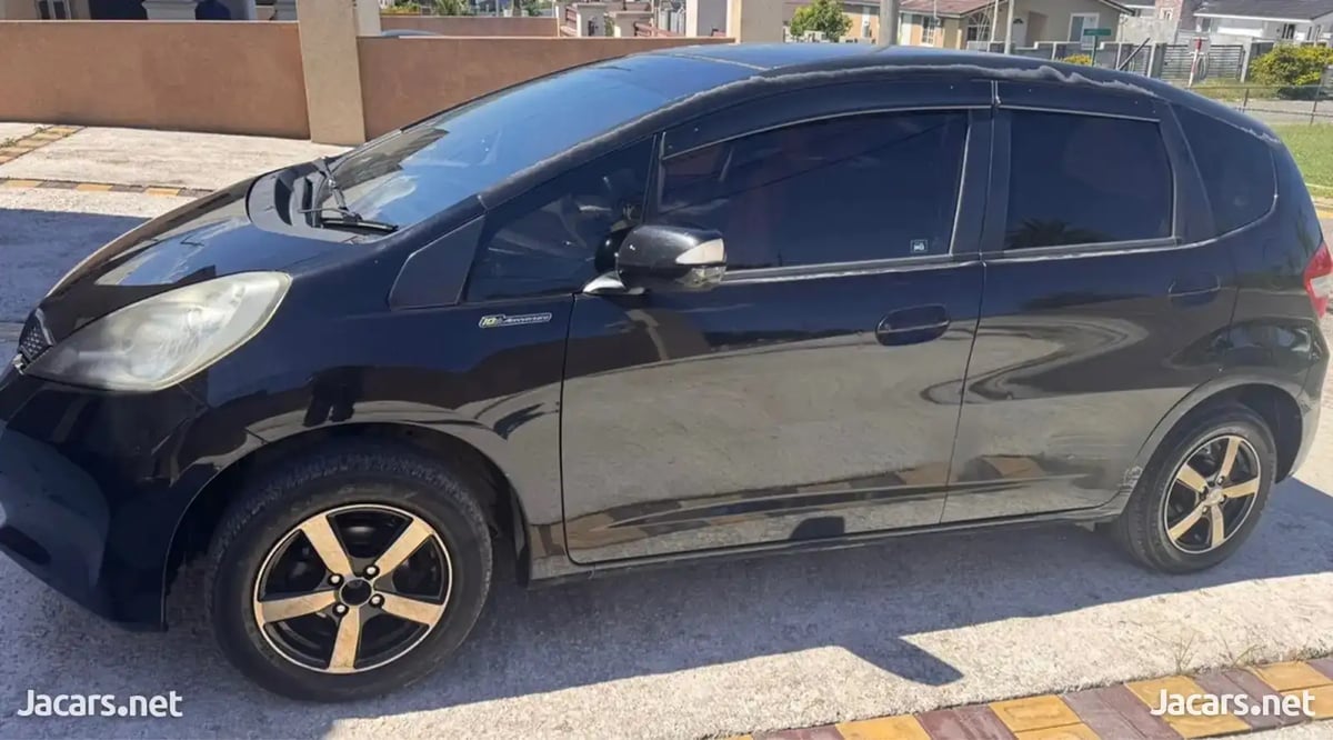 2011 HONDA Fit