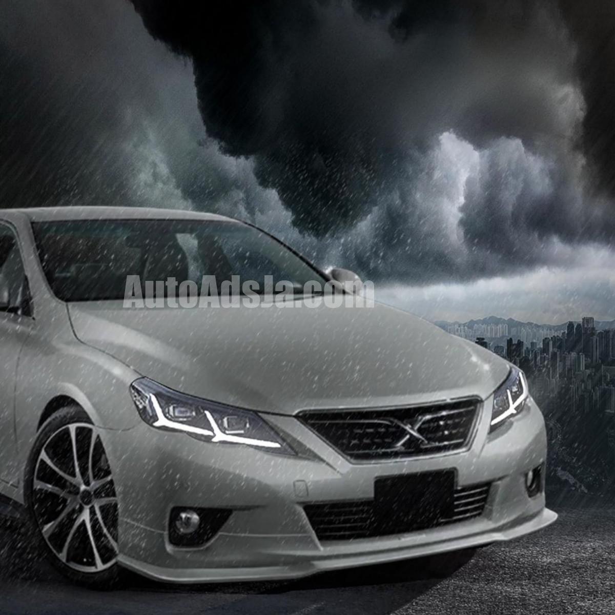 2012 TOYOTA HEADLIGHTS