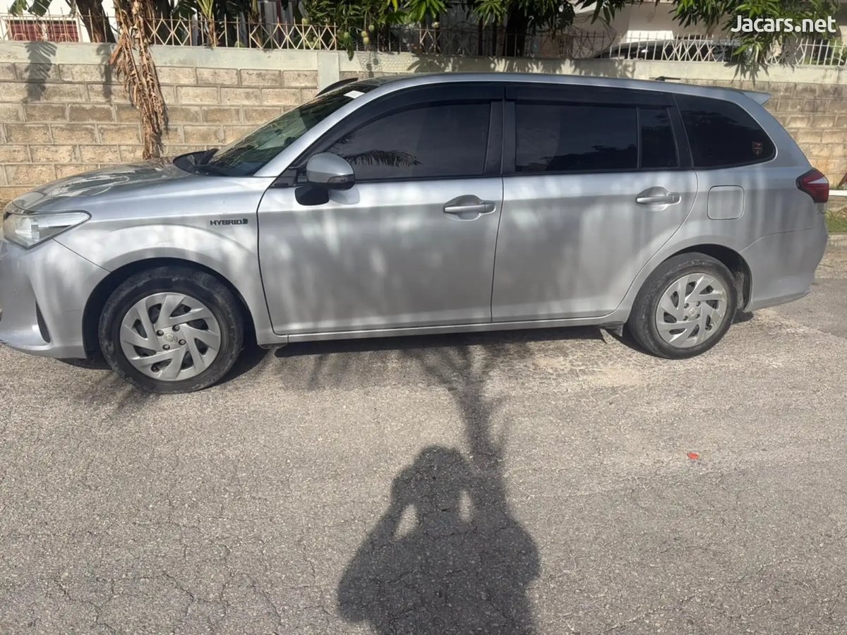 2020 TOYOTA Fielder