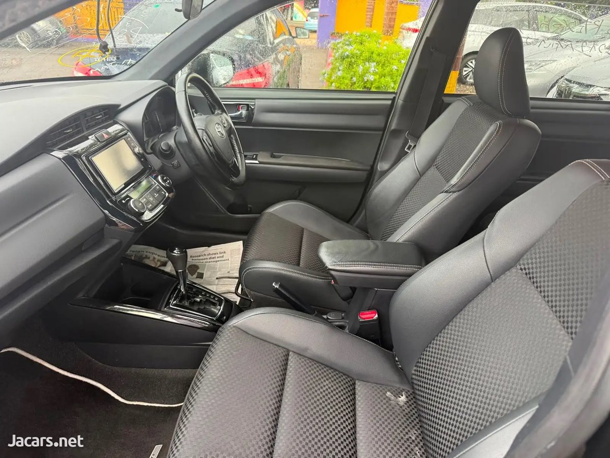 2017 TOYOTA Fielder