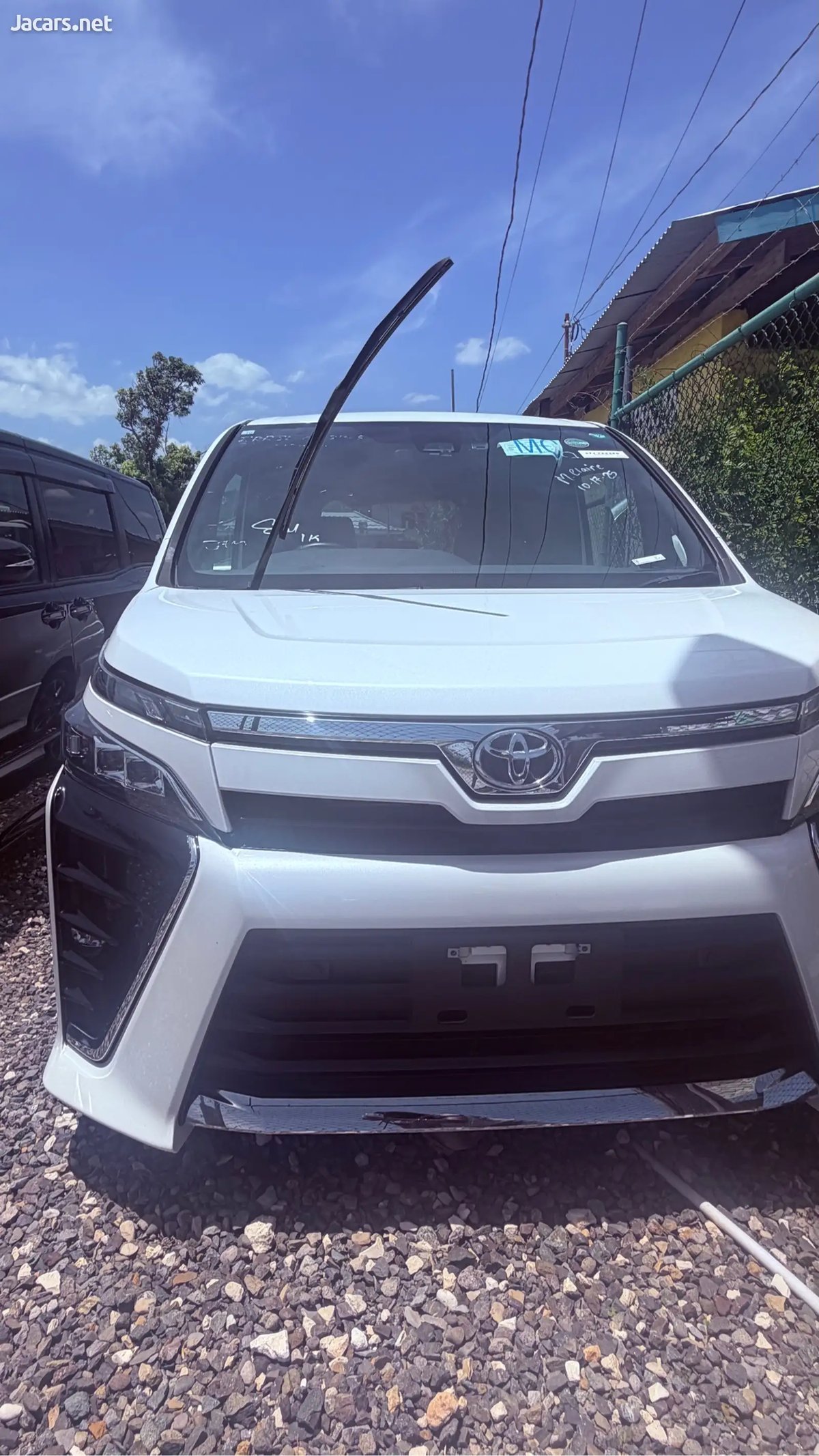 2020 TOYOTA Voxy