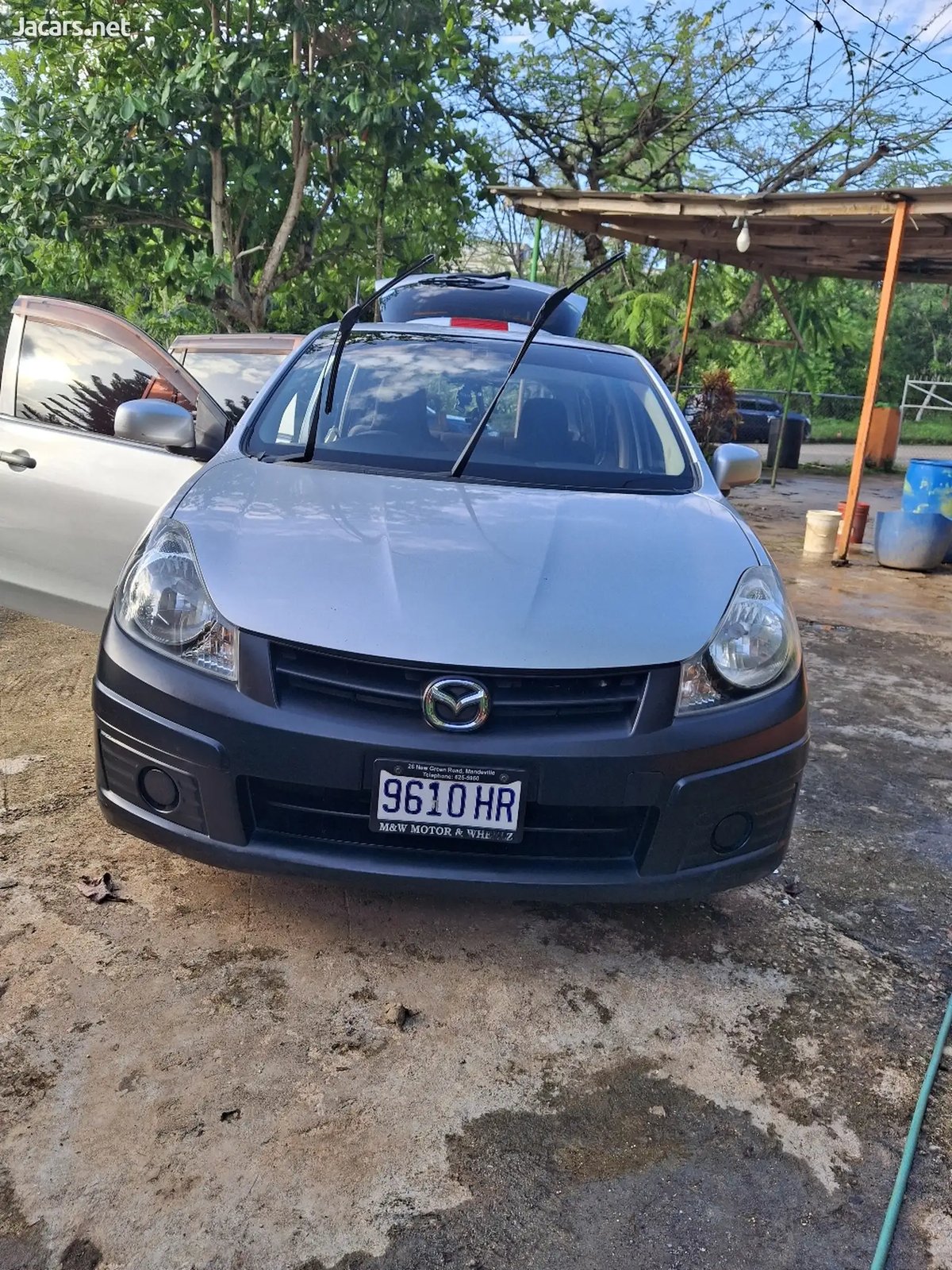 2016 MAZDA Familia