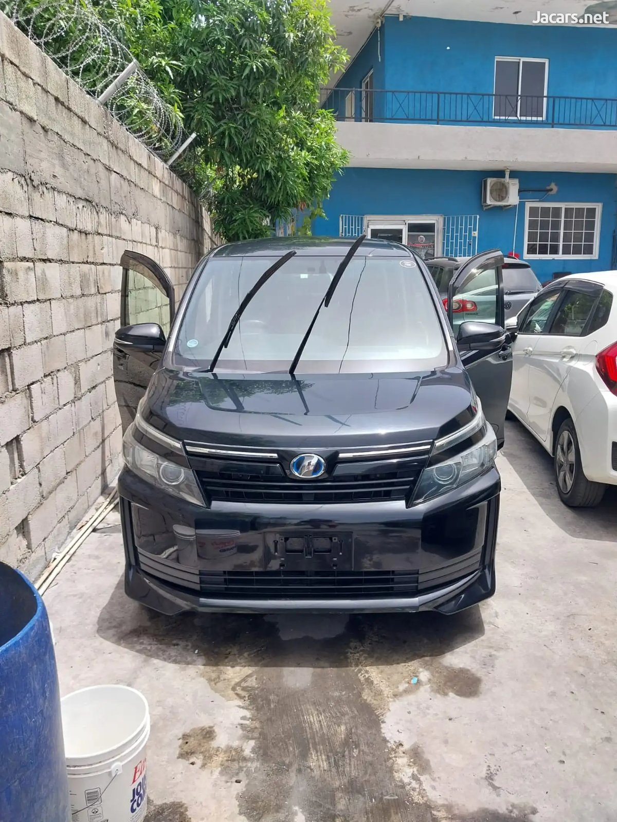 2014 TOYOTA Voxy