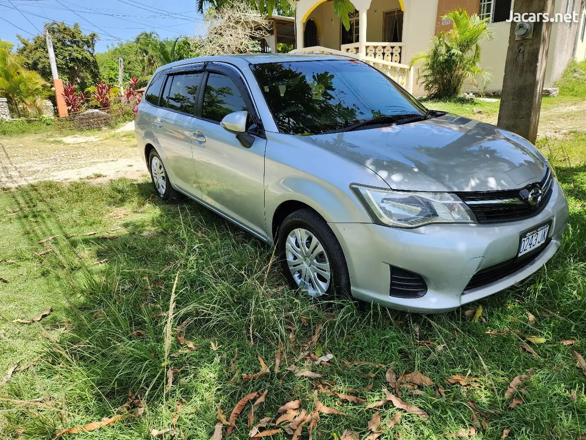 2014 TOYOTA Fielder