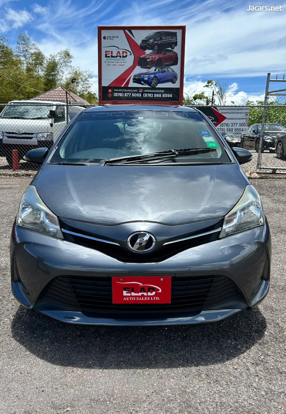2015 TOYOTA Vitz