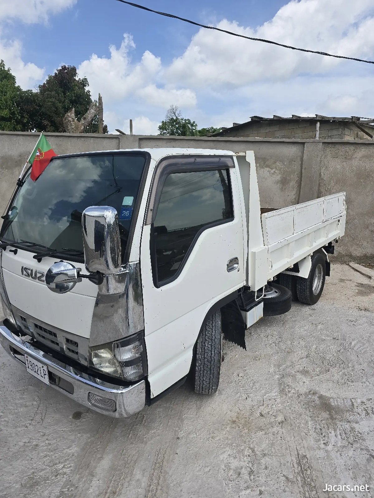 2006 ISUZU Truck