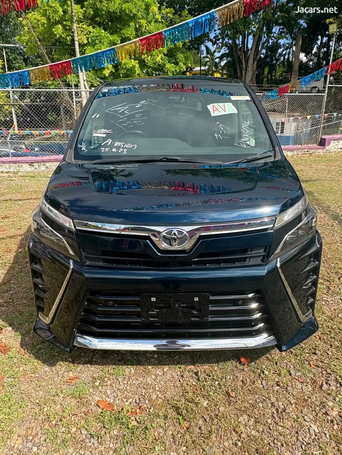 2020 TOYOTA Voxy