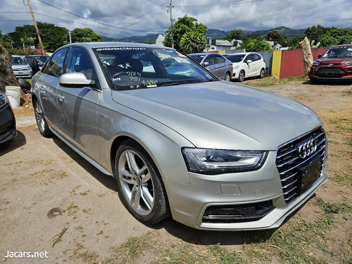 2015 AUDI A4