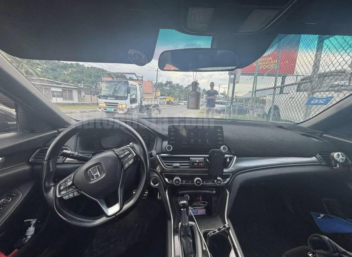2018 HONDA ACCORD
