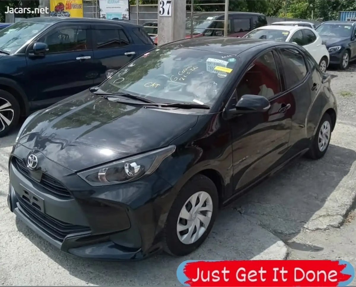 2022 TOYOTA Yaris