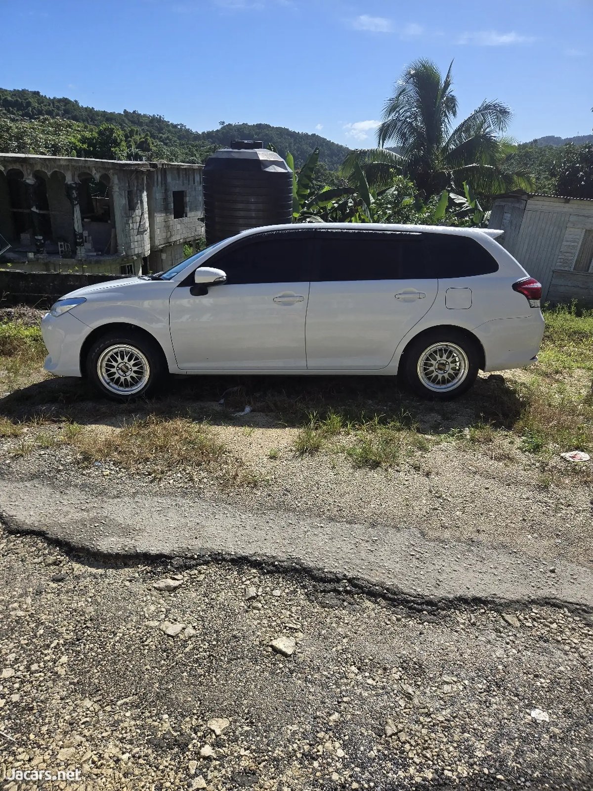 2017 TOYOTA Fielder