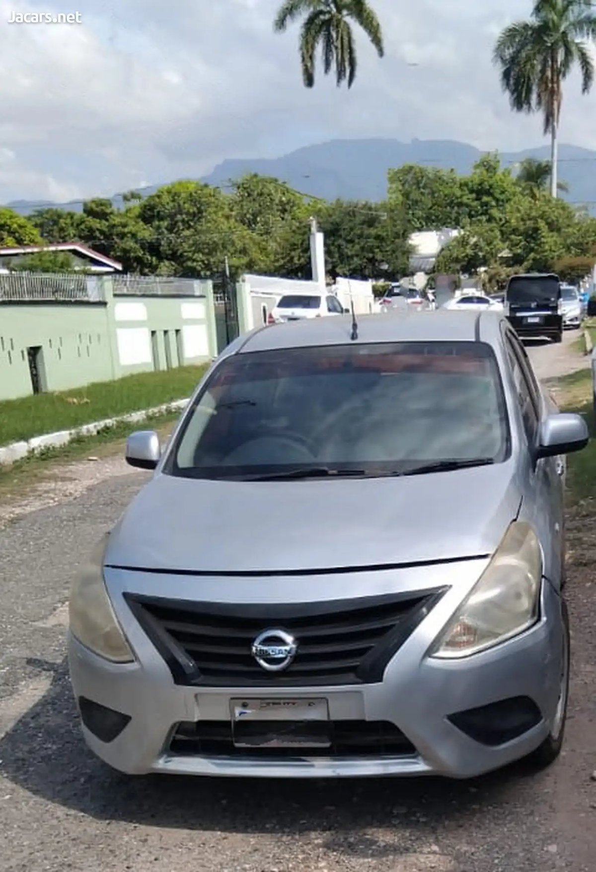 2014 NISSAN Latio