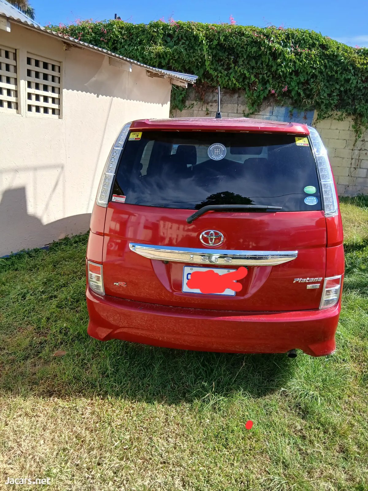 2014 TOYOTA Isis
