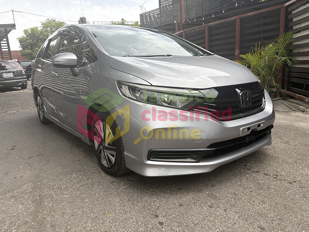 2020 HONDA Fit Shuttle