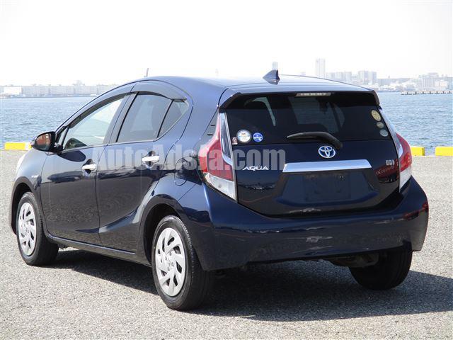 2019 TOYOTA AQUA S