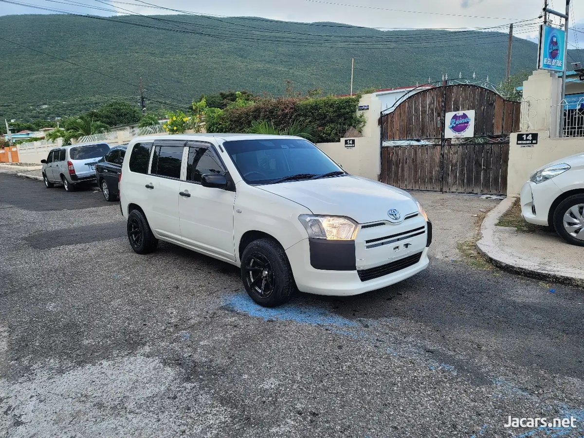 2019 TOYOTA Probox