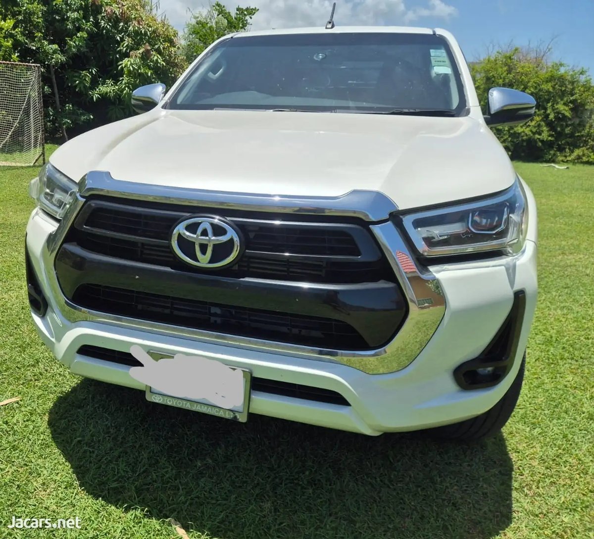 2022 TOYOTA Hilux